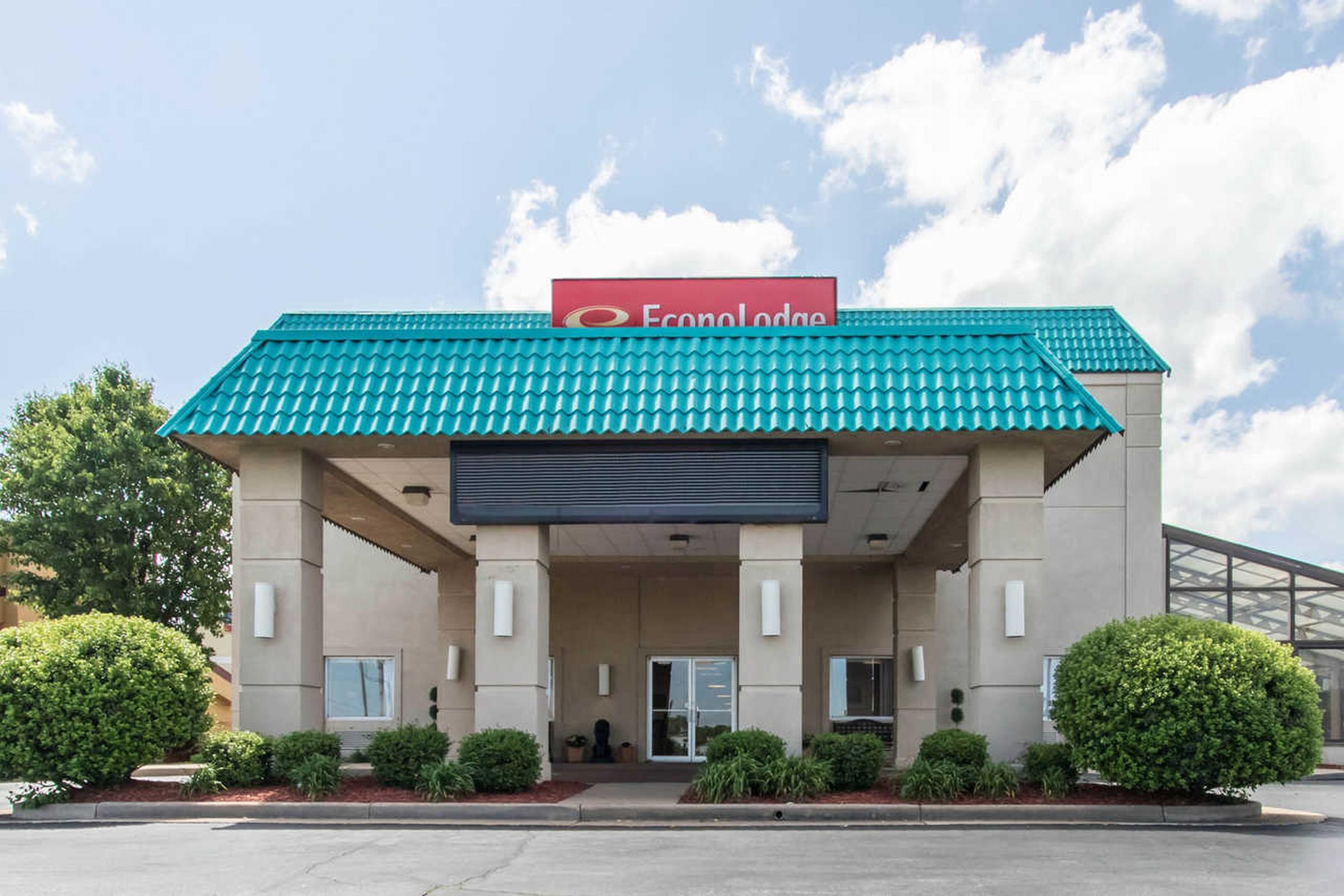 Econo Lodge Inn & Suites Joplin Exterior photo
